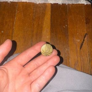 Gold basketball pin Decor